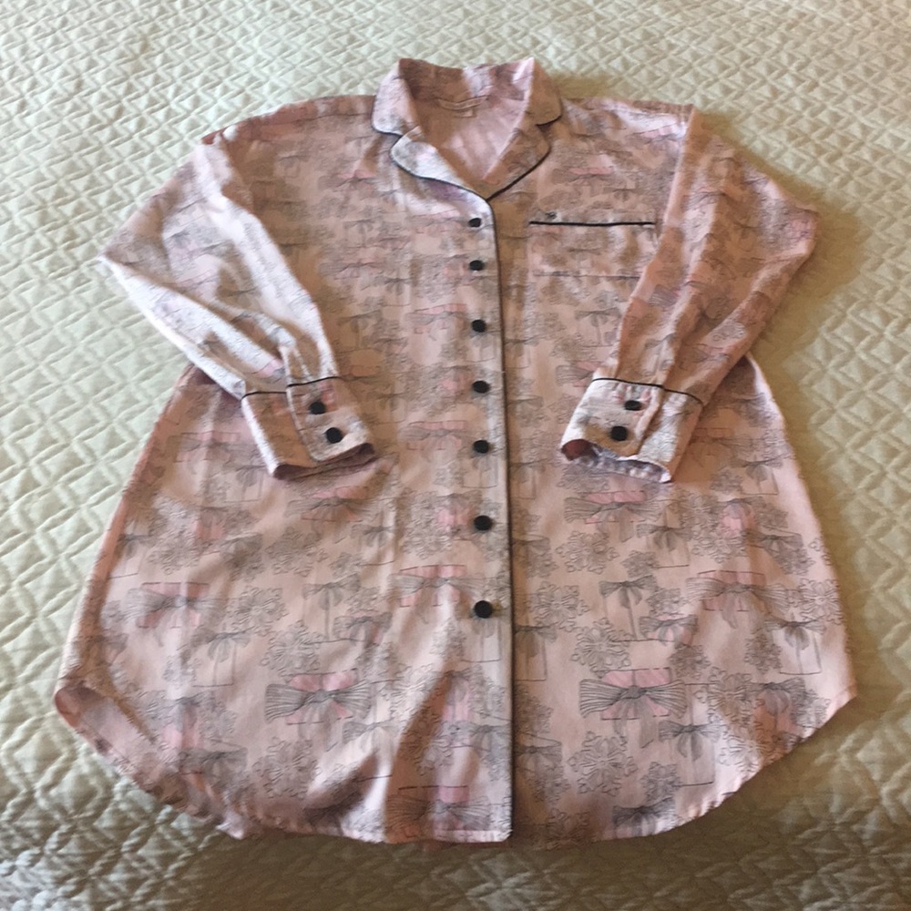 Victoria’s Secret long sleeved night shirt